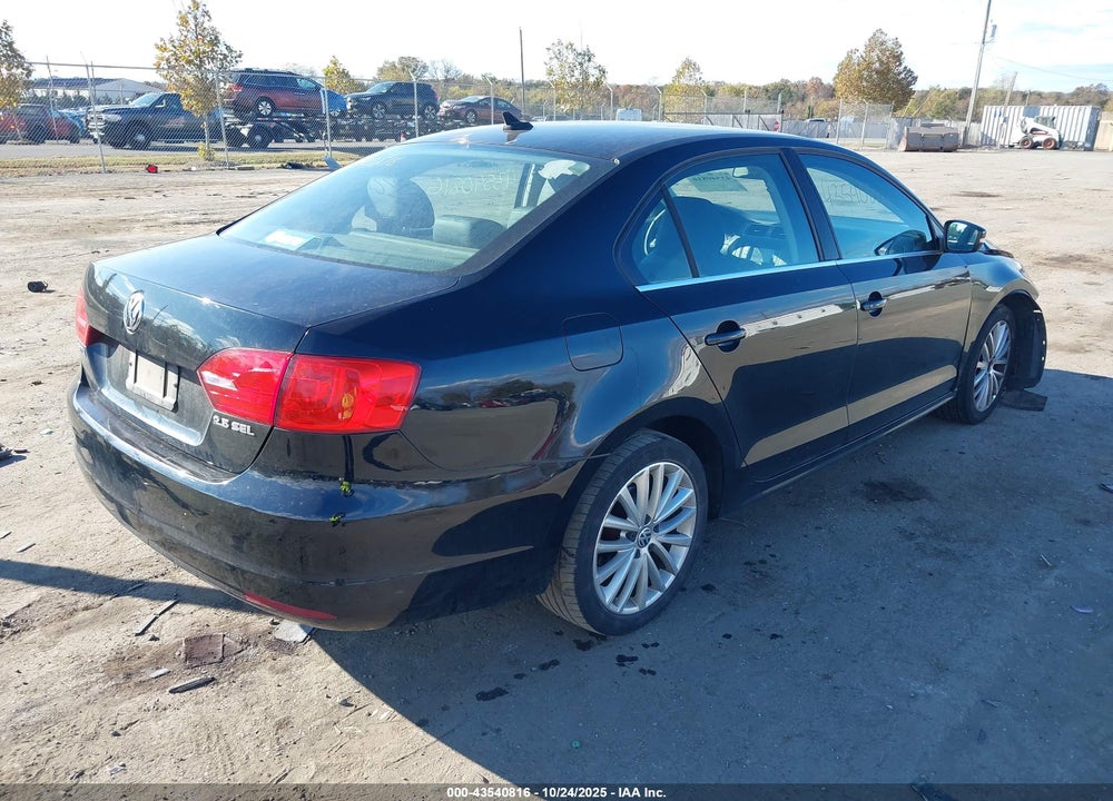 2011 VOLKSWAGEN JETTA VIN: 3VWLX7AJ9BM352676