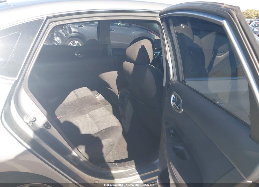 2013 NISSAN SENTRA SR VIN: 3N1AB7AP1DL725766