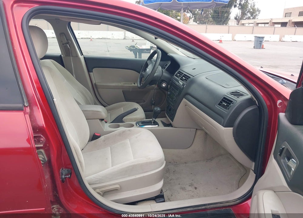 2007 FORD FUSION VIN: 3FAHP07Z67R135647