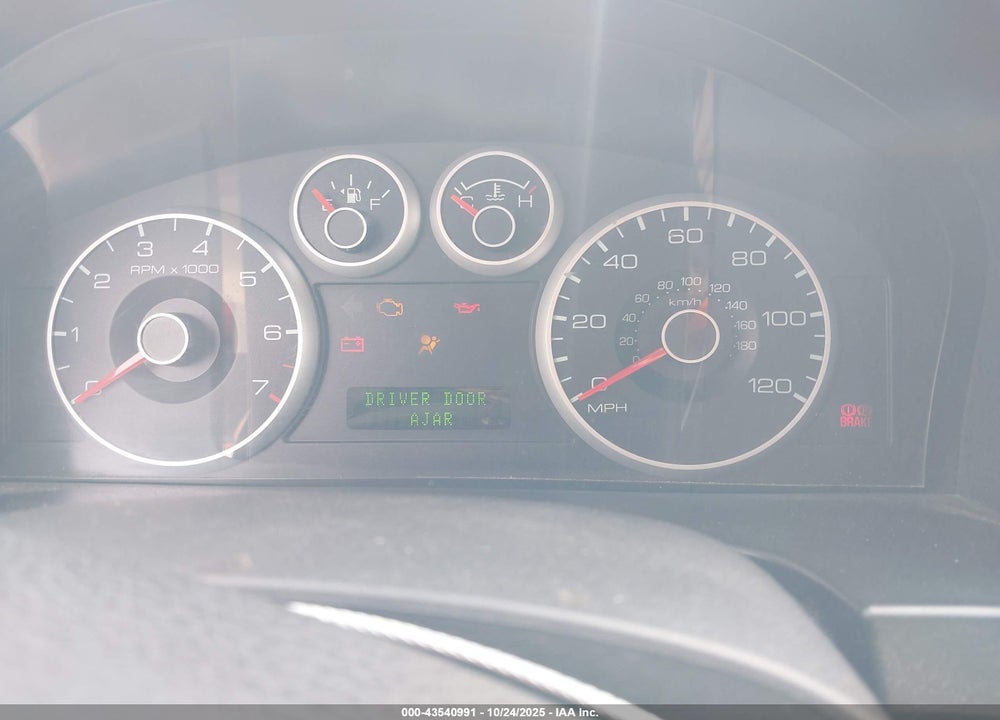 2007 FORD FUSION VIN: 3FAHP07Z67R135647