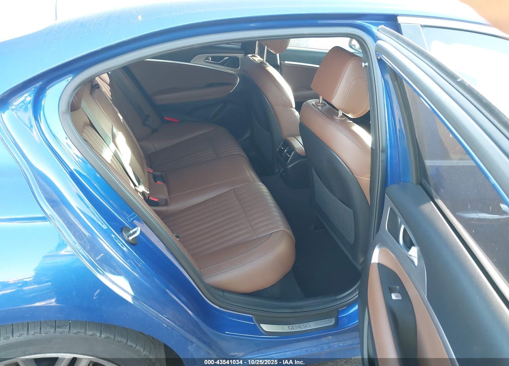 2021 GENESIS G70 2.0T RWD VIN: KMTG34LA4MU079688