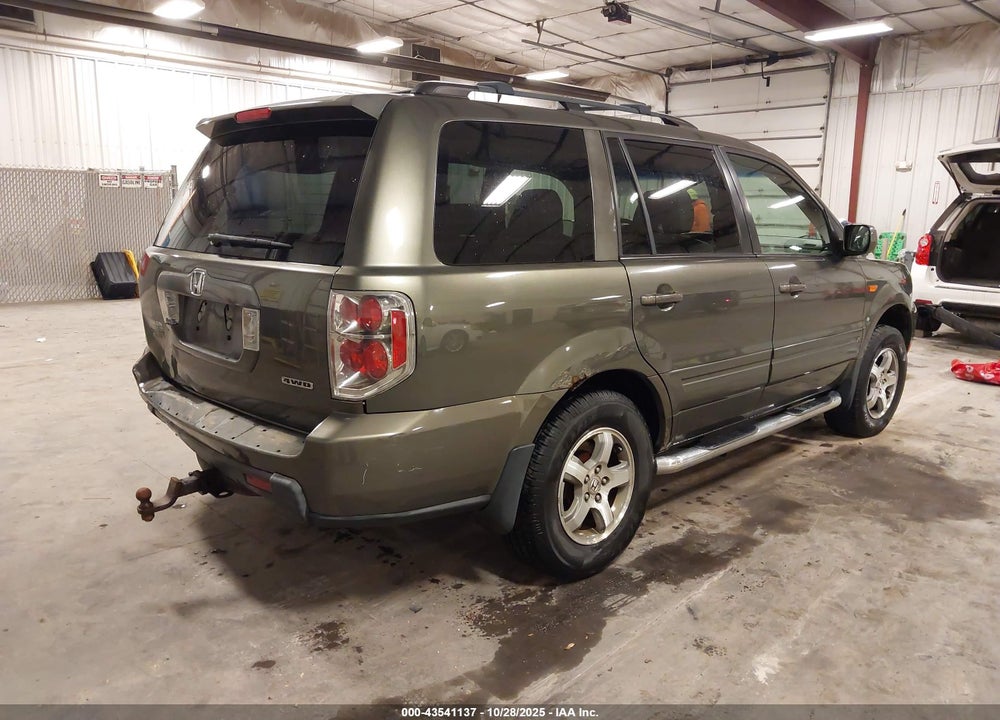 2006 HONDA PILOT EX-L VIN: 5FNYF18626B024570