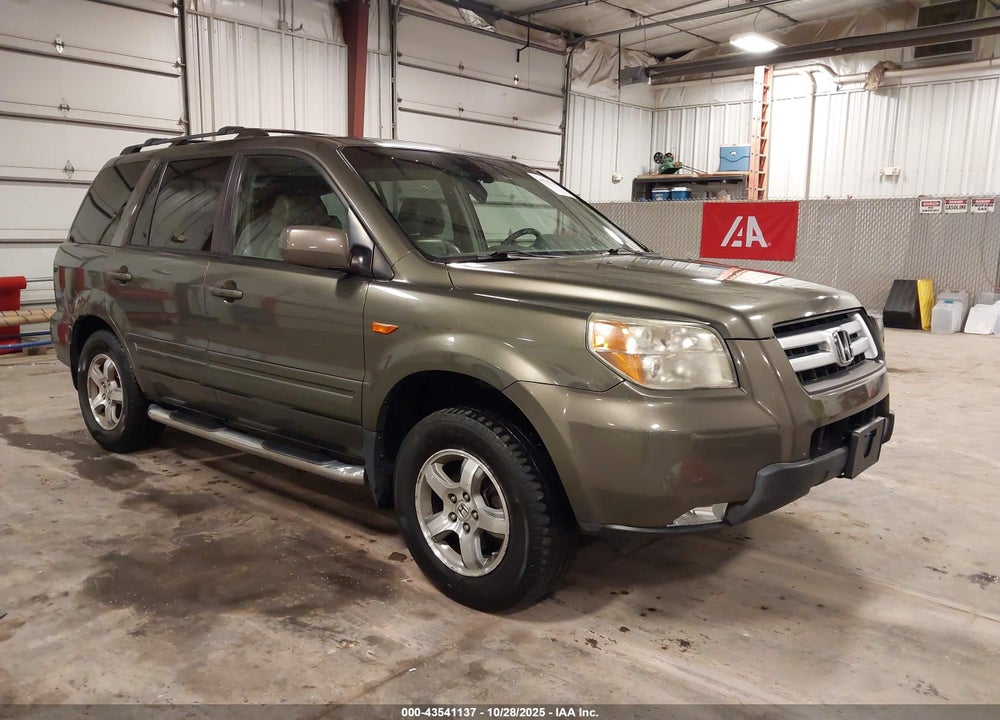 2006 HONDA PILOT EX-L VIN: 5FNYF18626B024570