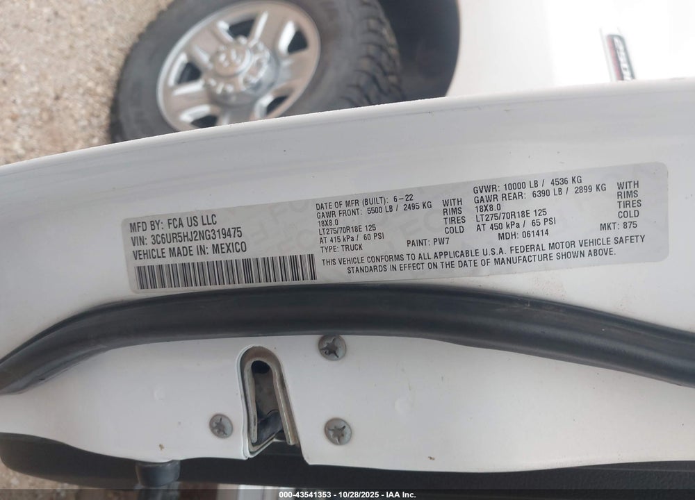 2022 RAM 2500 TRADESMAN 4X4 8' BOX VIN: 3C6UR5HJ2NG319475