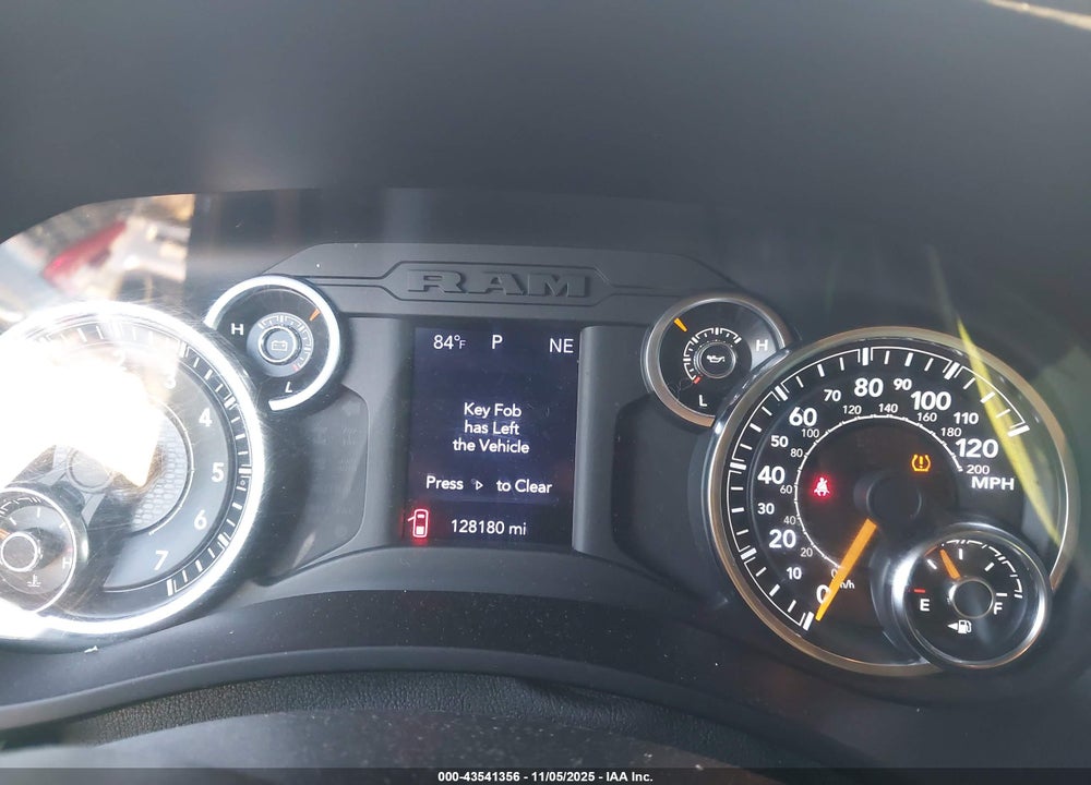 2022 RAM 2500 TRADESMAN 4X4 8' BOX VIN: 3C6UR5HJ2NG149795