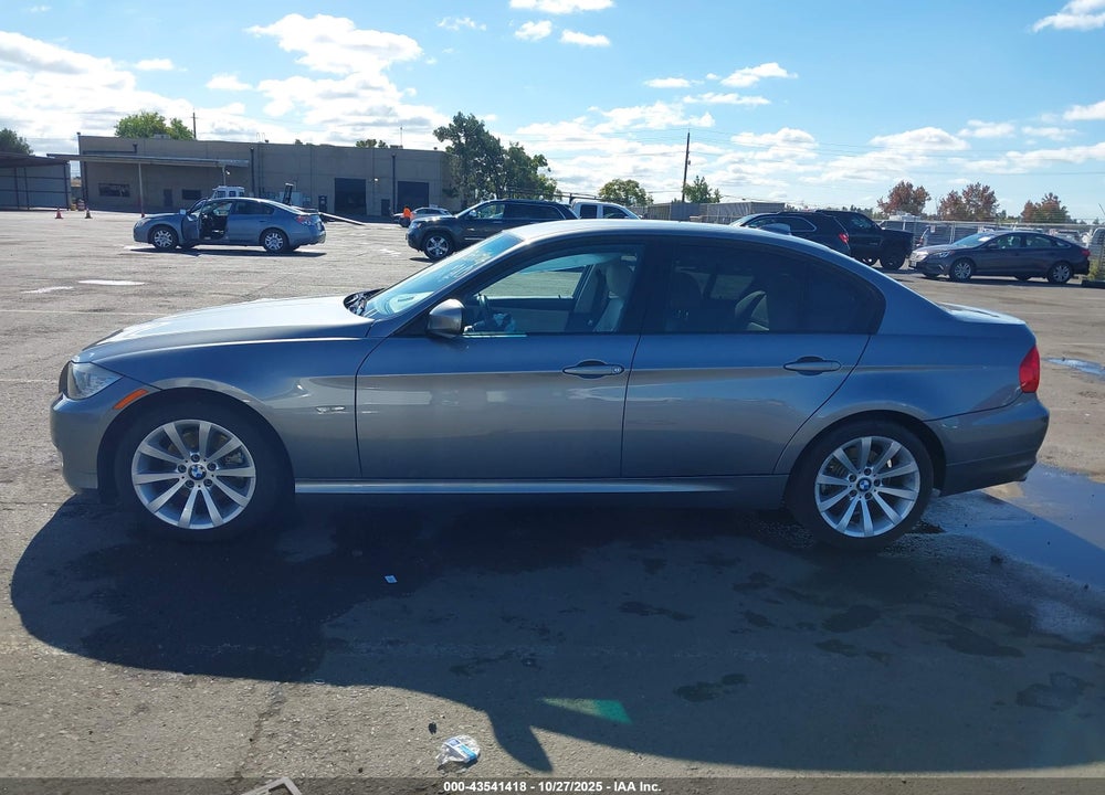 2011 BMW 328I VIN: WBAPH5C54BA447758