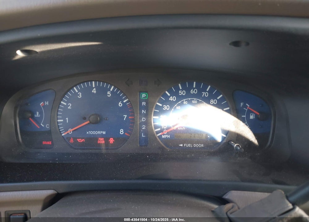 2002 TOYOTA SIENNA LE VIN: 4T3ZF13C52U413547