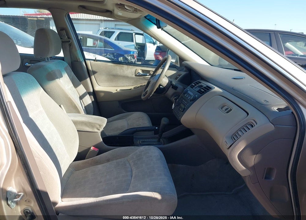 2002 HONDA ACCORD 2.3 EX VIN: 1HGCG56602A135690