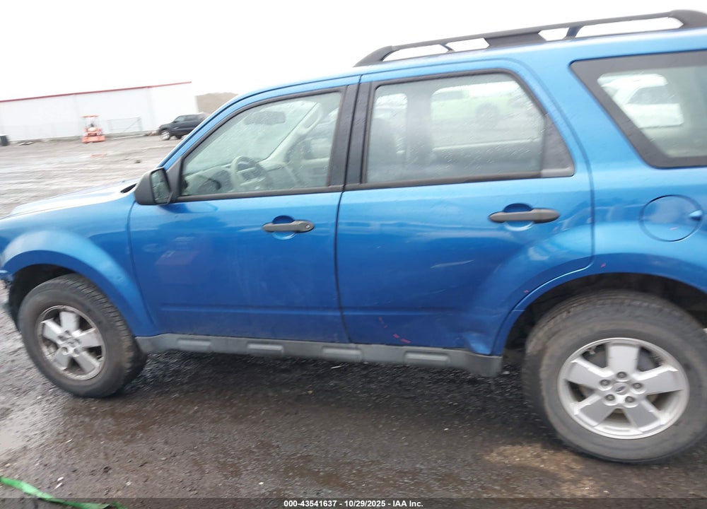 2011 FORD ESCAPE VIN: 1FMCU9C70BKA93037