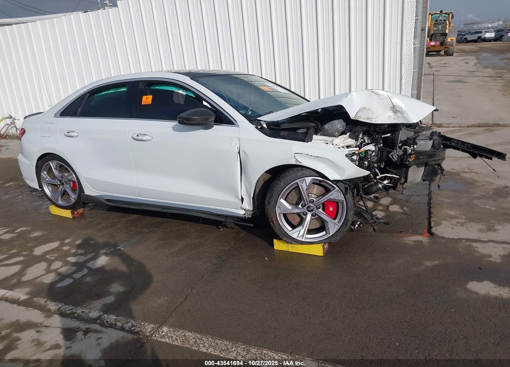 2024 AUDI S3 PRESTIGE TFSI QUATTRO S TRONIC VIN: WAUJ3DGY6RA010003