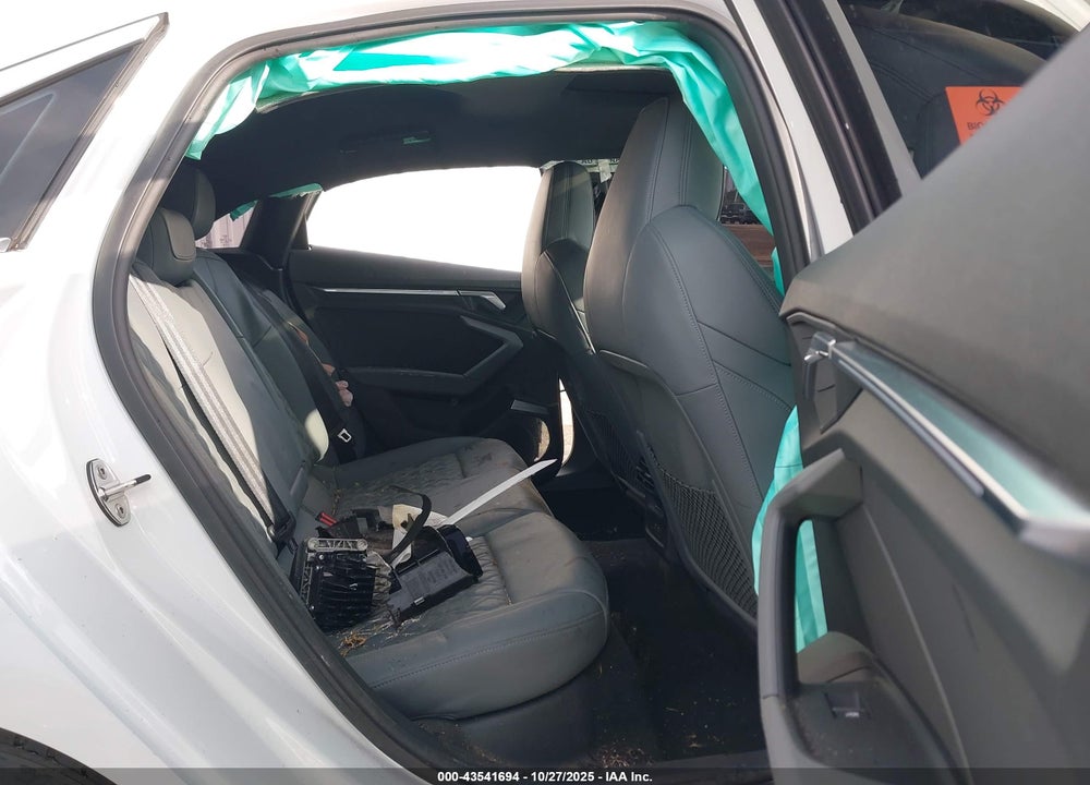 2024 AUDI S3 PRESTIGE TFSI QUATTRO S TRONIC VIN: WAUJ3DGY6RA010003
