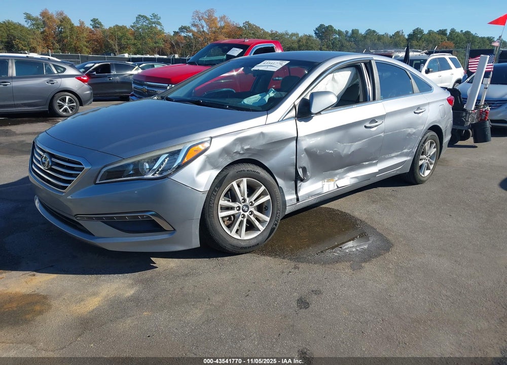 2015 HYUNDAI SONATA VIN: 5NPE24AF0FH255110