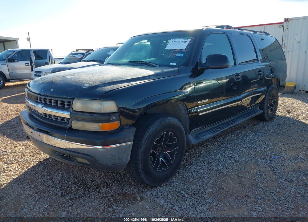 2000 CHEVROLET SUBURBAN 1500 LT VIN: 3GNFK16T5YG199458