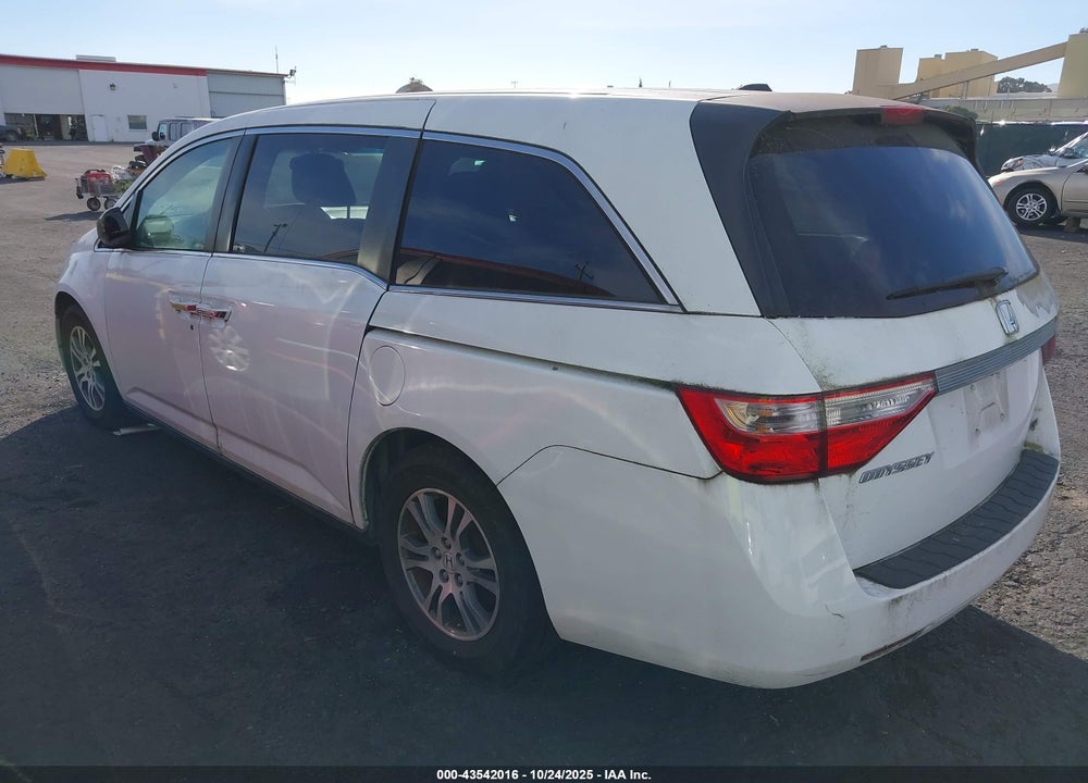 2011 HONDA ODYSSEY EX-L VIN: 5FNRL5H62BB026544