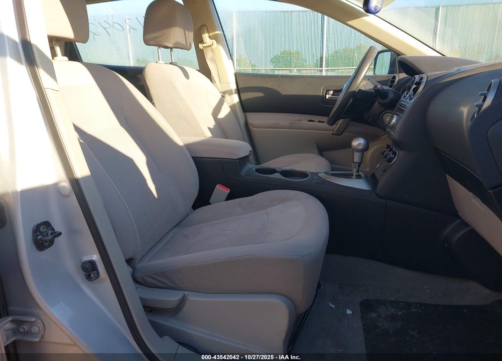 2013 NISSAN ROGUE SPORT VIN: JN8AS5MV1DW151308