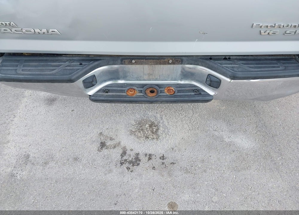 2008 TOYOTA TACOMA PRERUNNER V6 VIN: 3TMJU62N18M068031