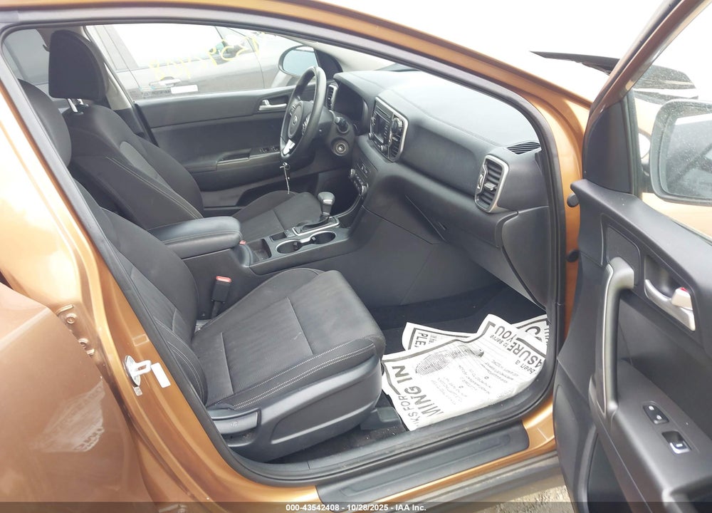 2019 KIA SPORTAGE LX VIN: KNDPMCAC6K7602926