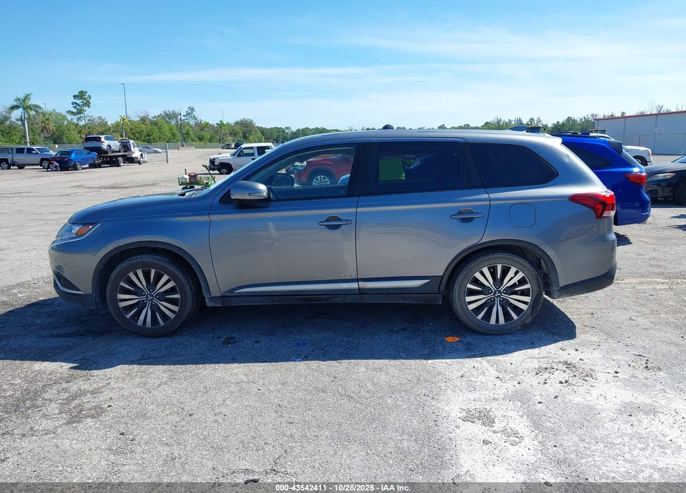 2019 MITSUBISHI OUTLANDER SE VIN: JA4AD3A37KZ006566
