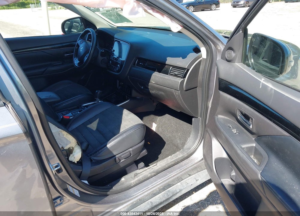2019 MITSUBISHI OUTLANDER SE VIN: JA4AD3A37KZ006566