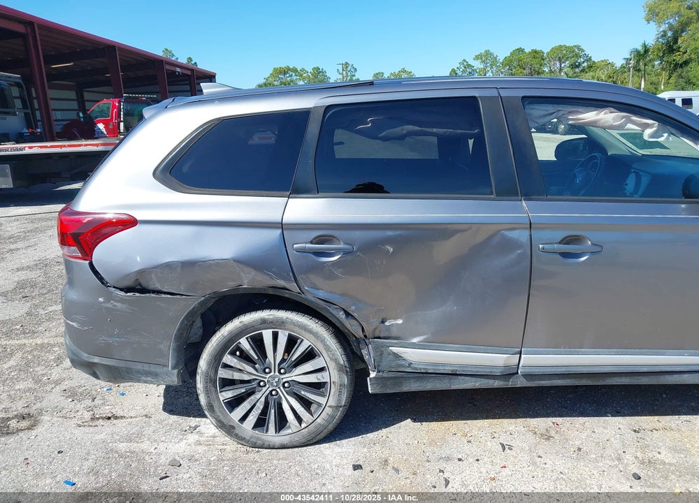 2019 MITSUBISHI OUTLANDER SE VIN: JA4AD3A37KZ006566