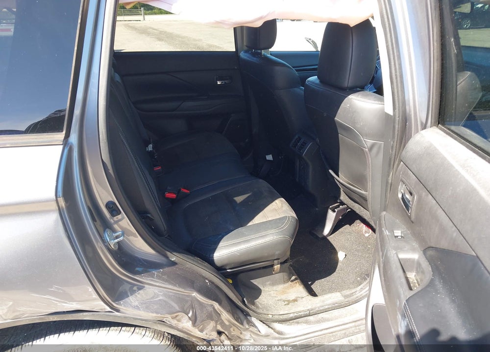 2019 MITSUBISHI OUTLANDER SE VIN: JA4AD3A37KZ006566