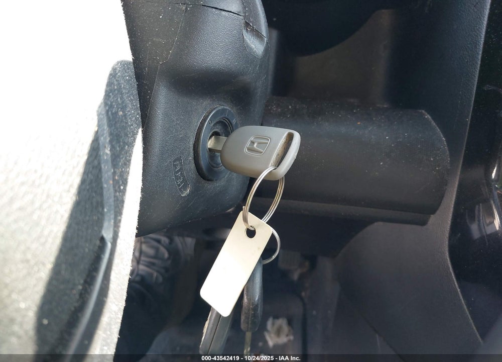 2008 HONDA ELEMENT SC VIN: 5J6YH18968L000027