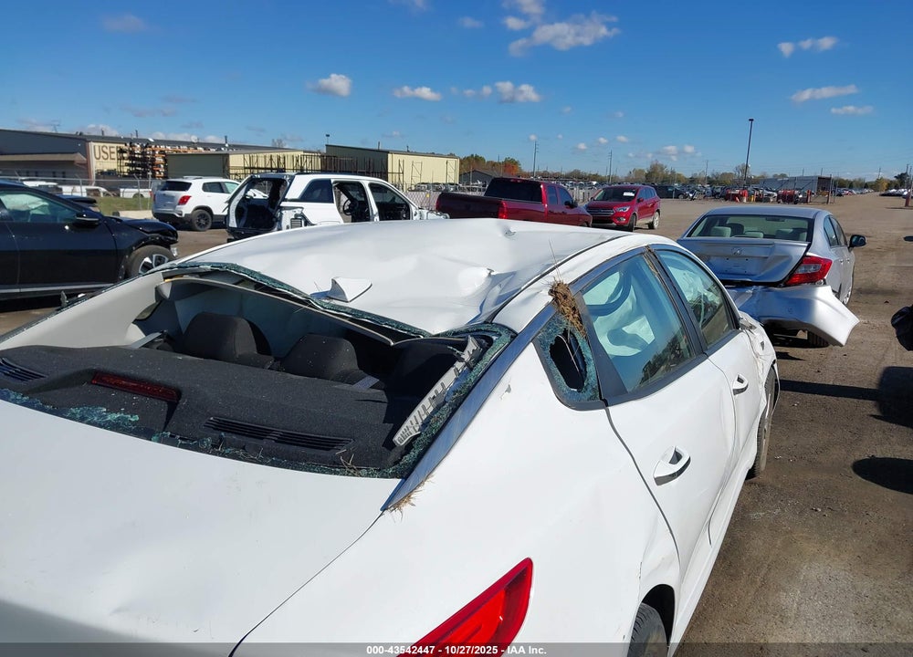 2019 KIA OPTIMA LX VIN: 5XXGT4L39KG344902
