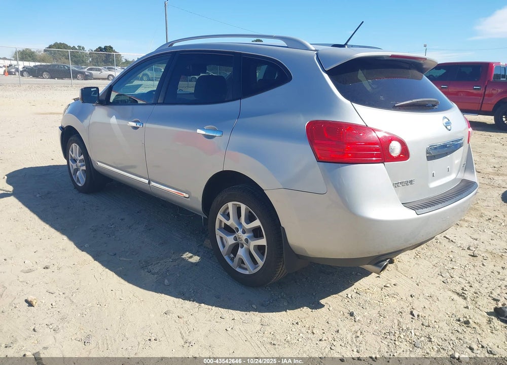 2013 NISSAN ROGUE SV W/SL PKG VIN: JN8AS5MV7DW134318