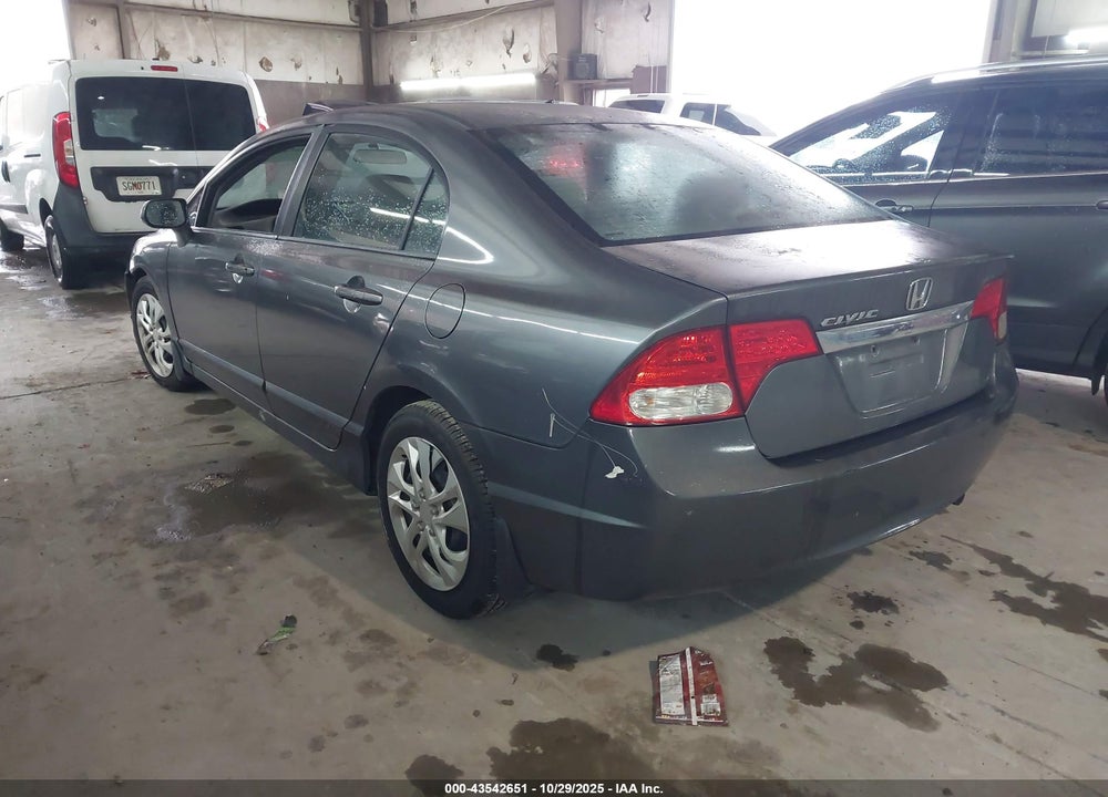 2011 HONDA CIVIC LX VIN: 19XFA1F51BE018887