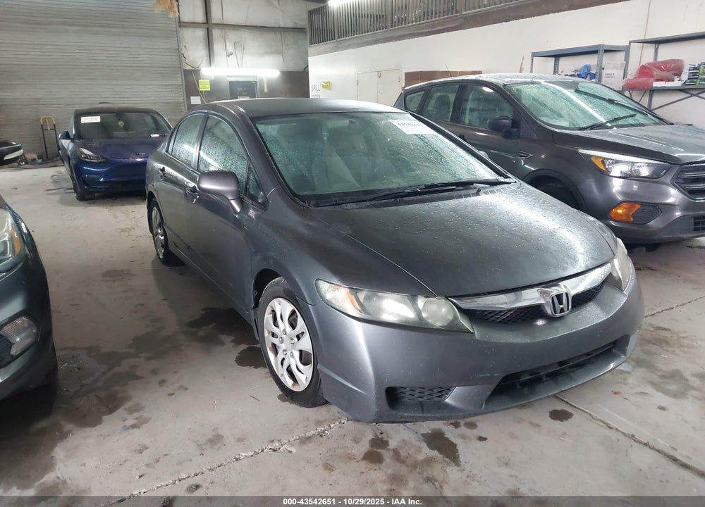 2011 HONDA CIVIC LX VIN: 19XFA1F51BE018887