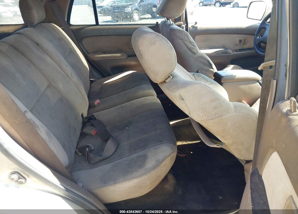 2002 TOYOTA 4RUNNER SR5 V6 VIN: JT3GN86R720220859