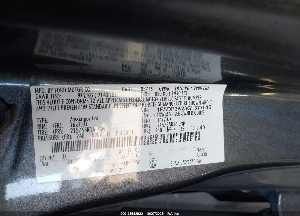 2016 FORD FOCUS VIN: 1FADP3K23GL377515