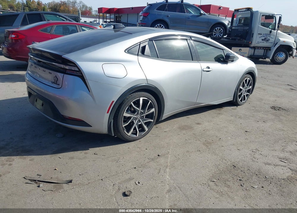 2024 TOYOTA PRIUS PRIME XSE VIN: JTDACACU1R3038252