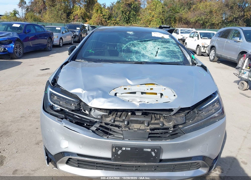 2024 TOYOTA PRIUS PRIME XSE VIN: JTDACACU1R3038252