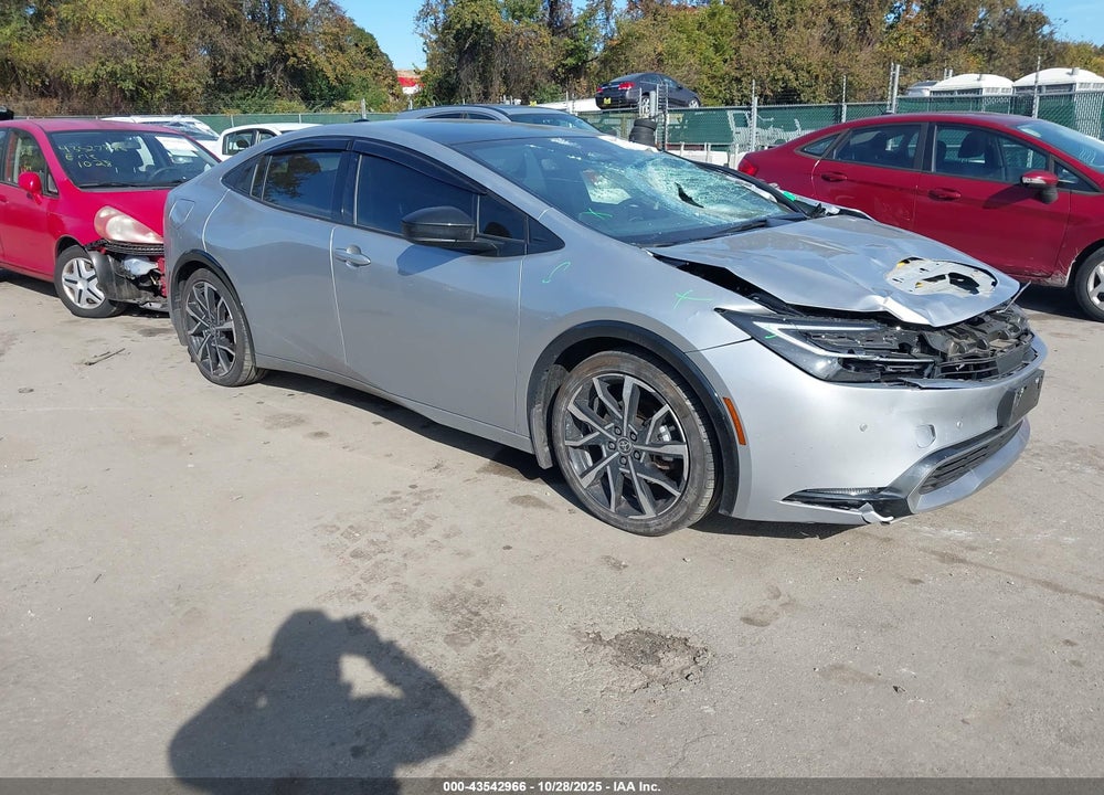2024 TOYOTA PRIUS PRIME XSE VIN: JTDACACU1R3038252