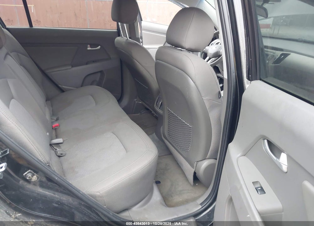 2014 KIA SPORTAGE VIN: KNDPB3AC0E7648777