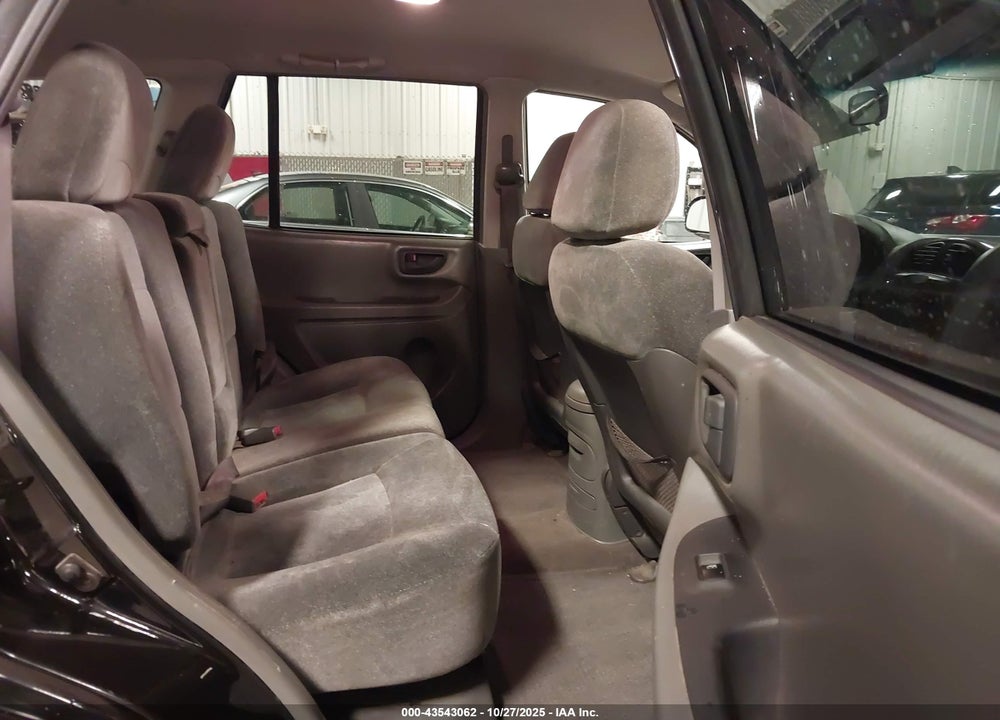 2002 HYUNDAI SANTA FE GLS/LX VIN: KM8SC73D92U222504