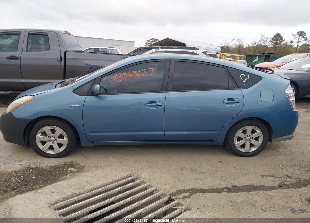 2008 TOYOTA PRIUS VIN: JTDKB20U387813272