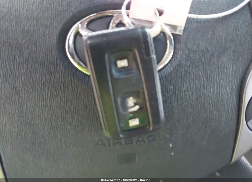 2008 TOYOTA PRIUS VIN: JTDKB20U387813272