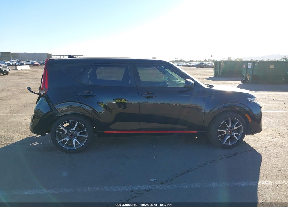 2021 KIA SOUL GT LINE VIN: KNDJ63AU6M7740557