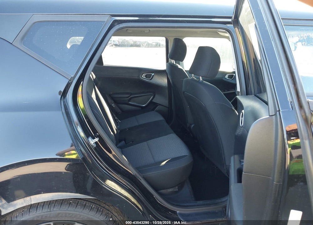 2021 KIA SOUL GT LINE VIN: KNDJ63AU6M7740557