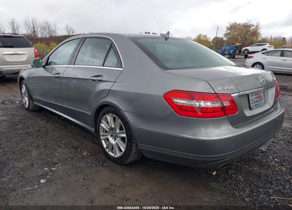 2013 MERCEDES-BENZ E-CLASS VIN: WDDHF8JB2DA732085