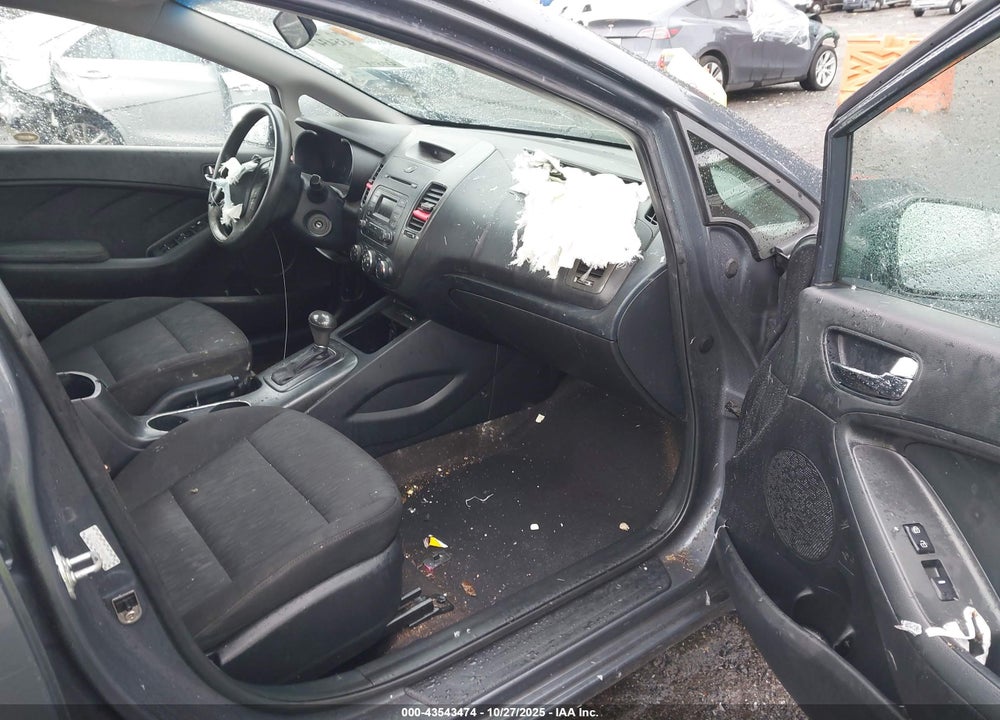 2016 KIA FORTE LX VIN: KNAFK4A67G5583739