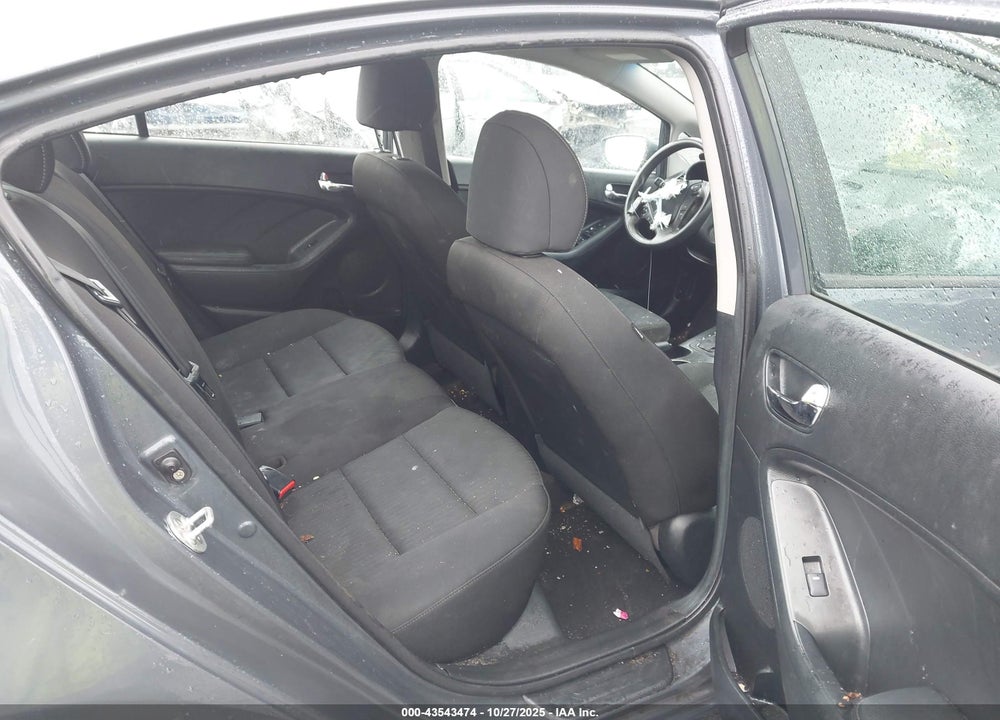 2016 KIA FORTE LX VIN: KNAFK4A67G5583739