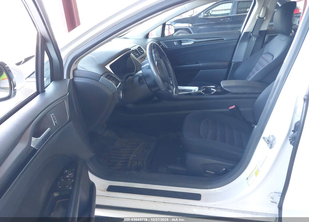 2014 FORD FUSION SE VIN: 1FA6P0HD6E5400710