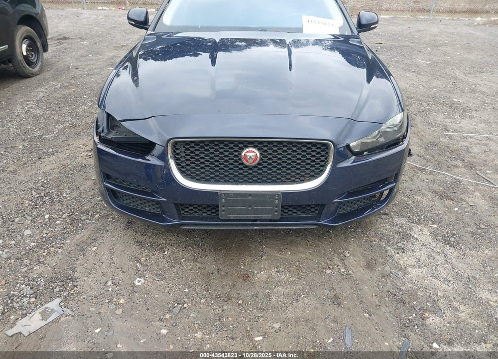 2017 JAGUAR XE 20D PREMIUM VIN: SAJAJ4BNXHCP12948