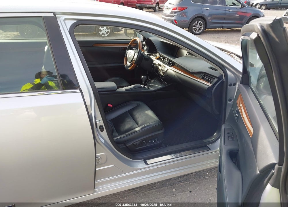 2014 LEXUS ES 300H VIN: JTHBW1GG7E2048203
