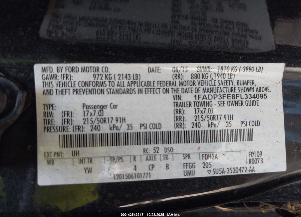 2015 FORD FOCUS VIN: 1FADP3FE8FL334095