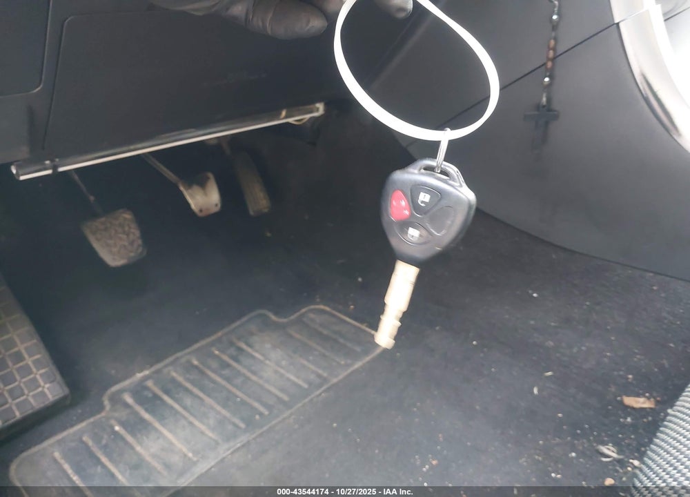 2006 SCION TC VIN: JTKDE167060107399