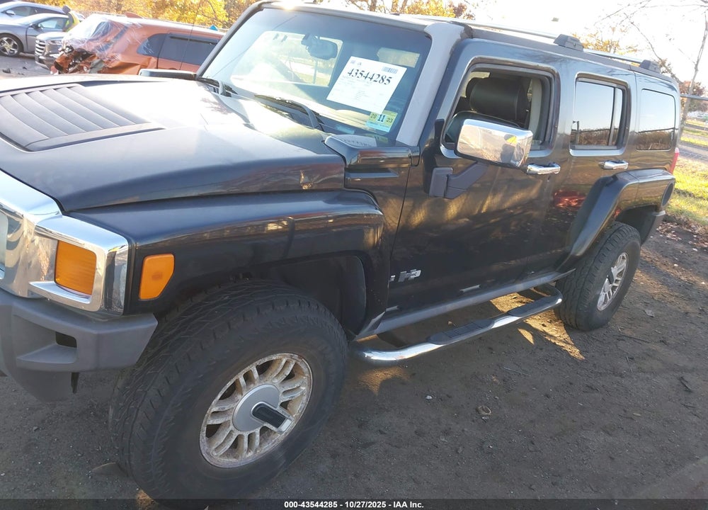 2006 HUMMER H3 SUV VIN: 5GTDN136168112821